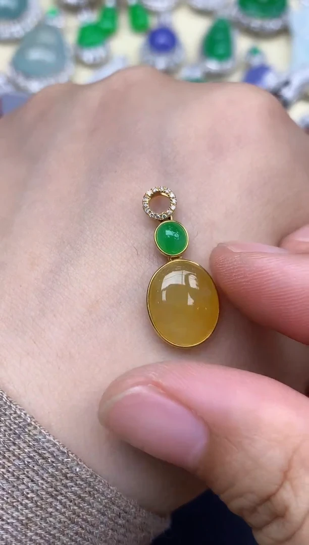 颈饰18K金镶嵌翡翠247-中国好珍宝