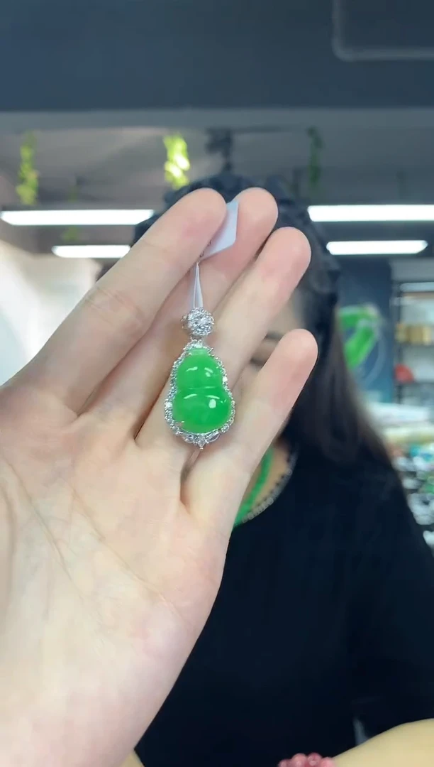 翡翠未镶嵌吊坠(不含链)多样性发其一颜色微差