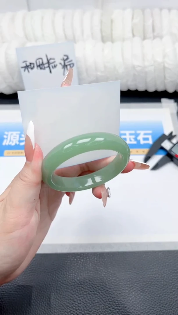 和田玉手镯未镶嵌118-粉青57