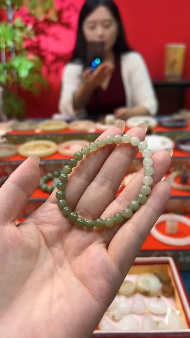 未镶嵌手串和田玉晴水渐变圆珠手串
