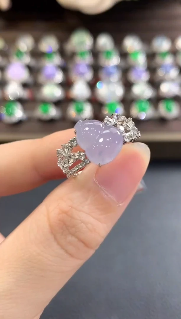 18K金镶嵌戒指翡翠d131紫货有色差