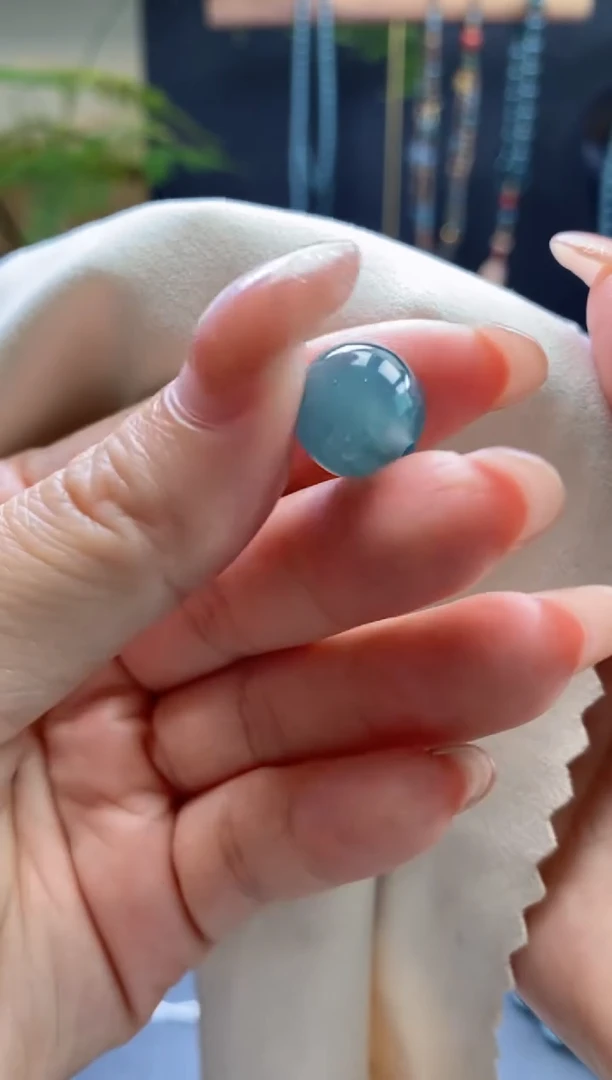 翡翠未镶嵌颈饰1002318659