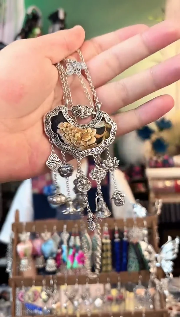 织绣彩云南阁非遗老绣662