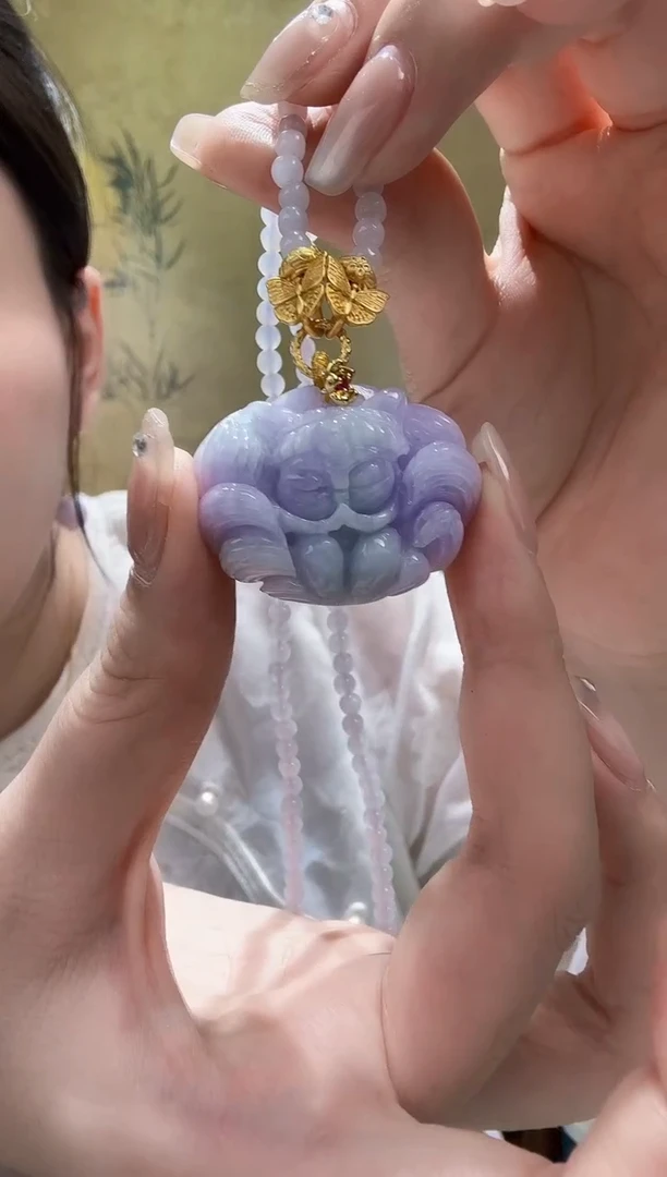 颈饰未镶嵌翡翠吊坠