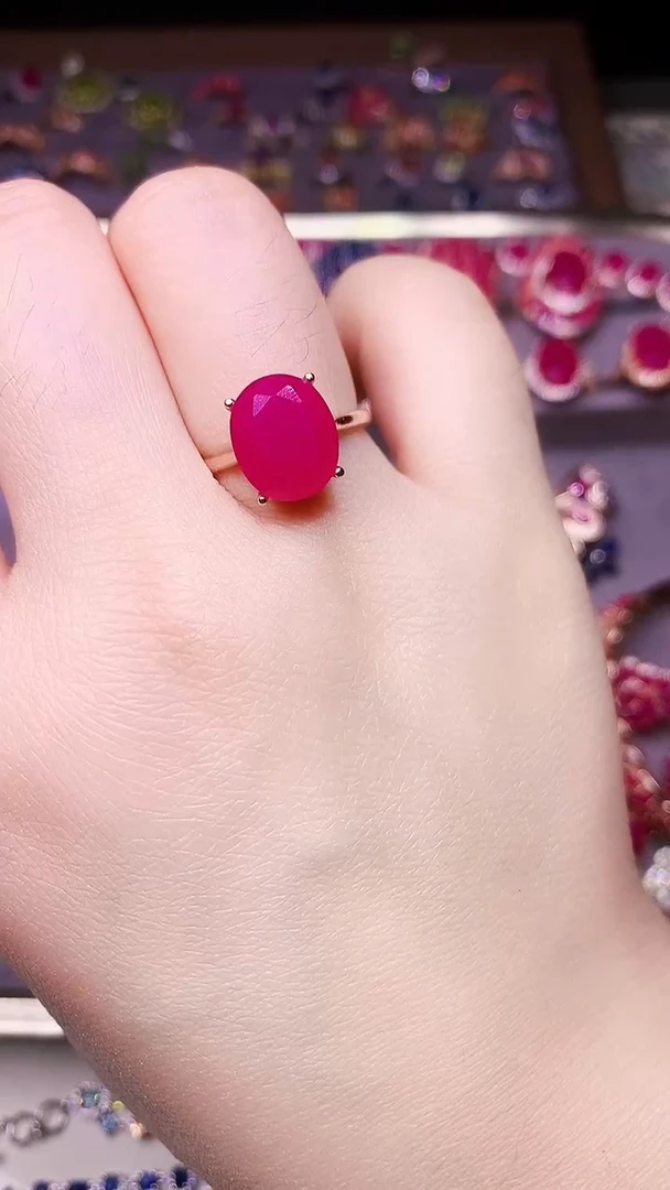 银S925镶嵌戒指红宝石....