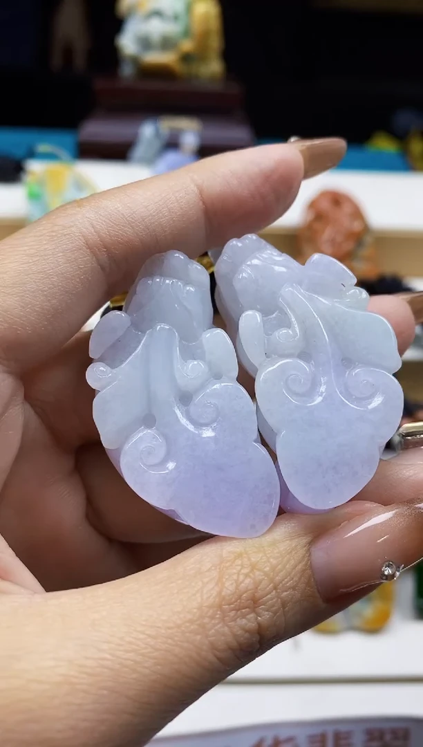 颈饰未镶嵌翡翠1