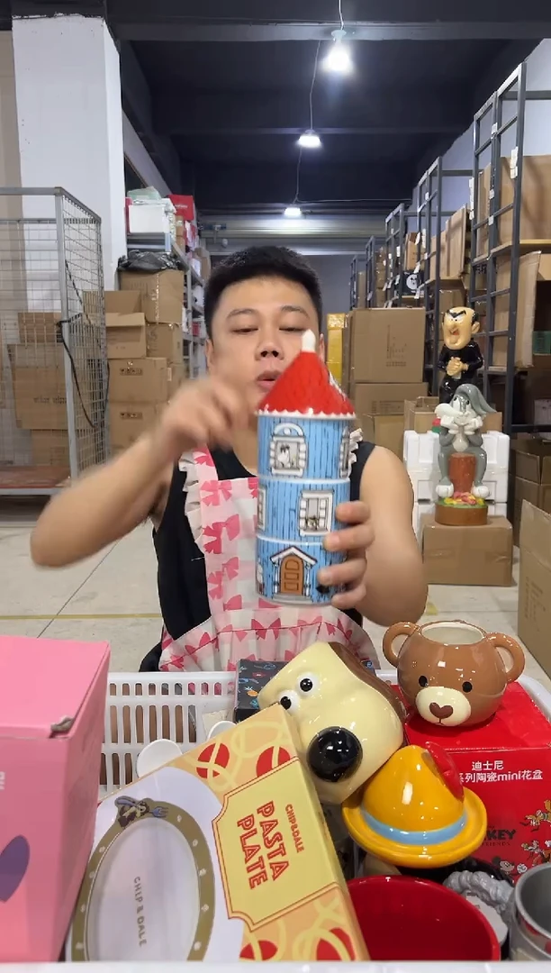 瓷片姆明三层房子罐