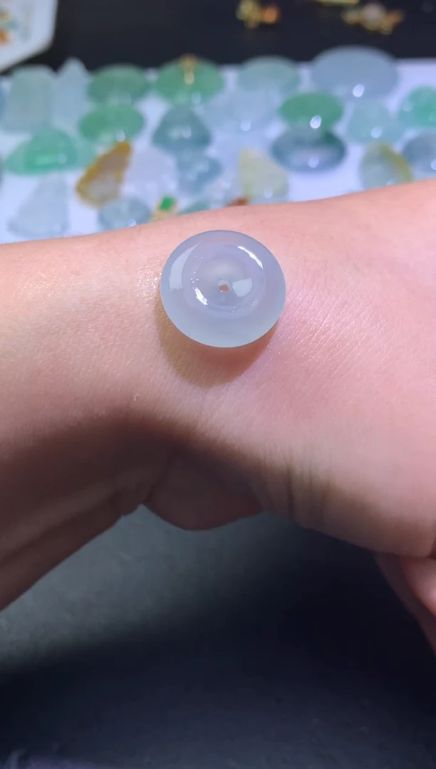 未镶嵌定制翡翠毛货