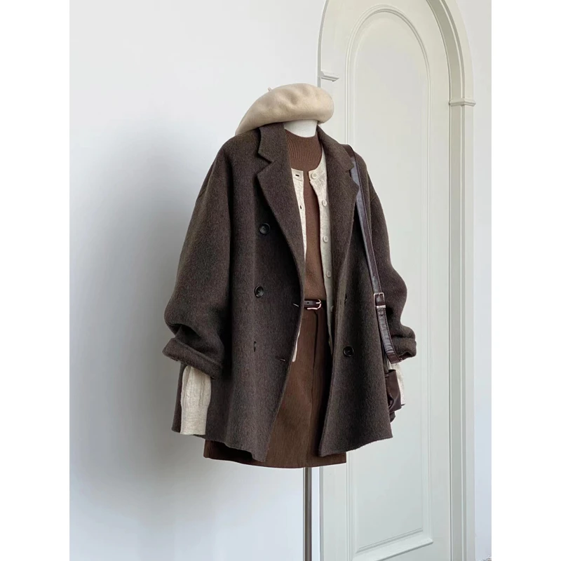 赫本风呢子大衣女毛呢外套2024秋冬季新款高级感小个子超好看短款