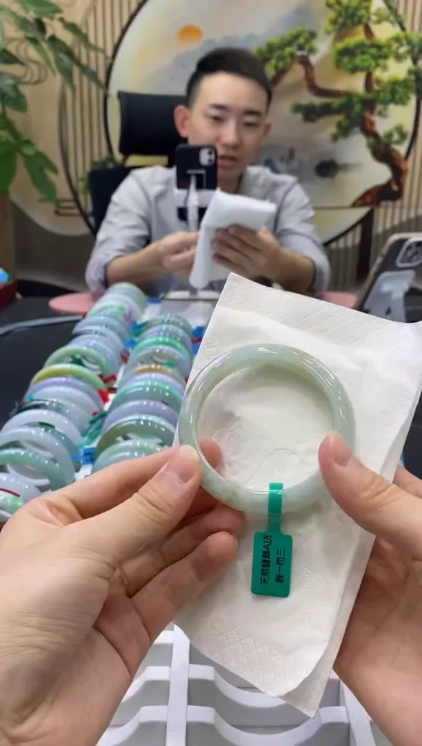 未镶嵌手镯翡翠7396