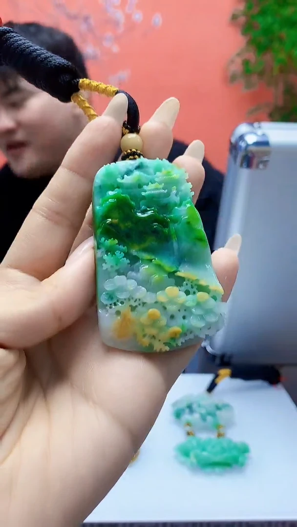 未镶嵌定制翡翠5060ty-毛货挂件190