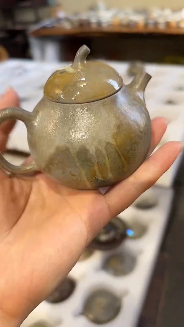 壶768号容量140-150ML中白泥 有粘底