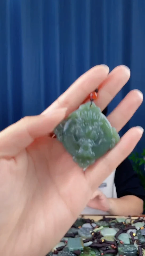 未镶嵌和田玉挂件拍一发一，多样性发货