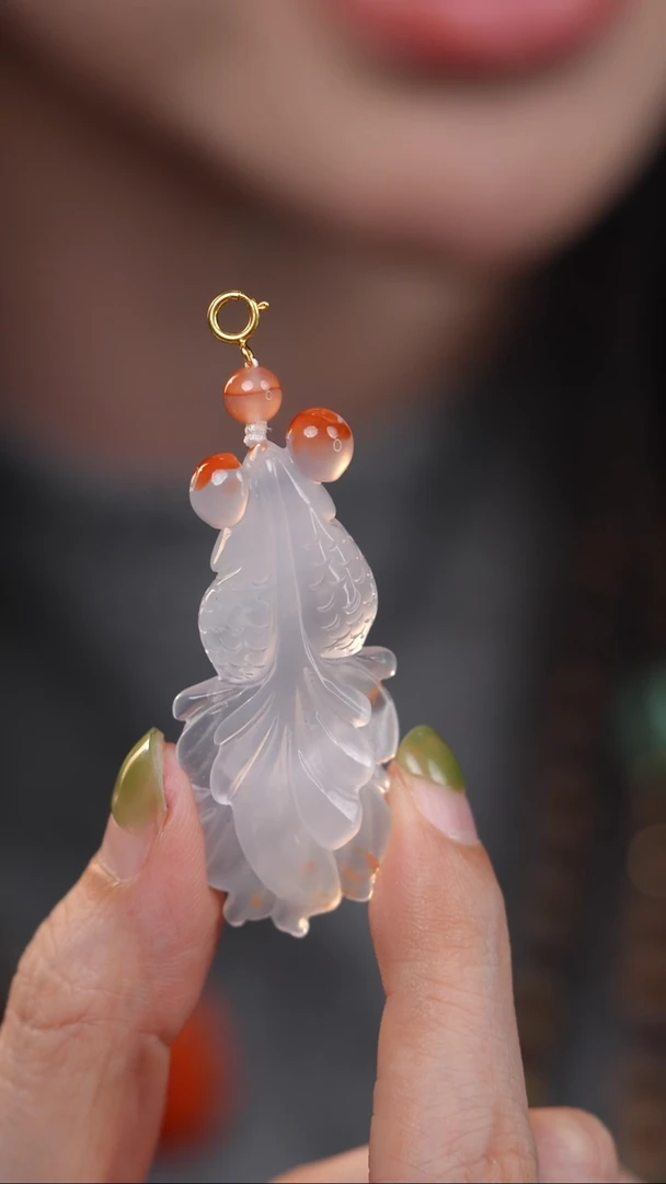 颈饰未镶嵌南红玛瑙锦鲤