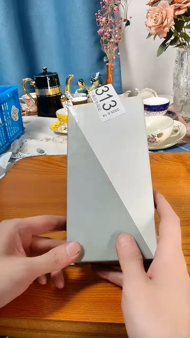 瓷器波*刚小淼海外陶瓷工艺品