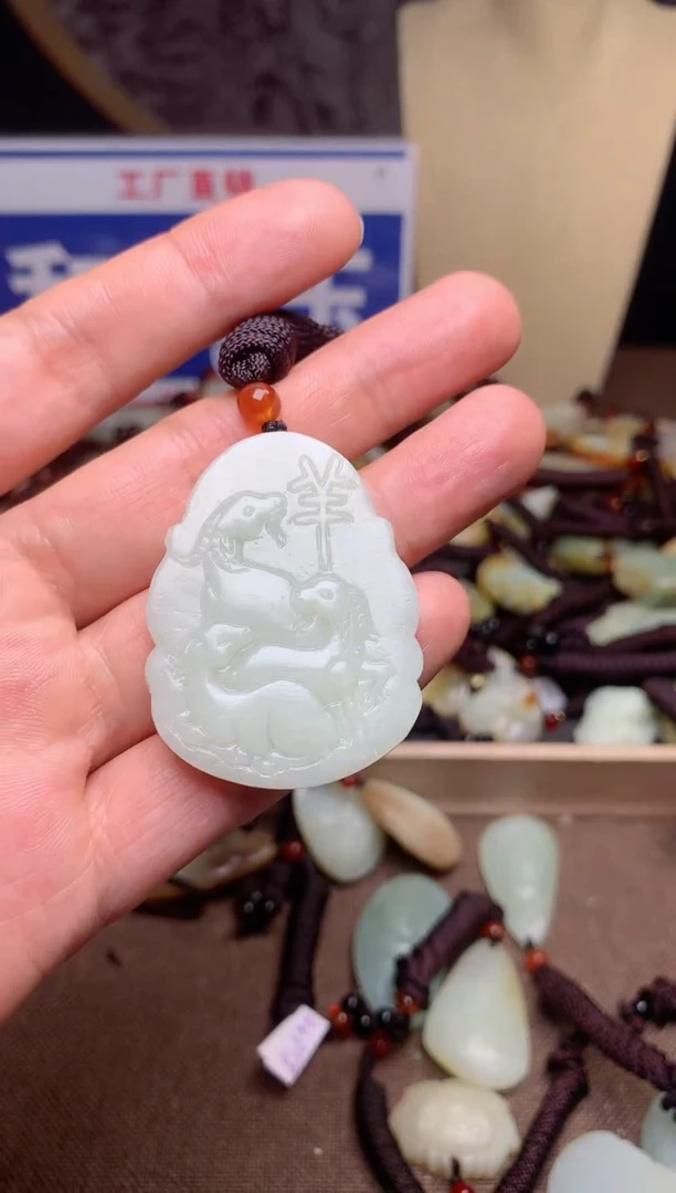 【闪购商品】和田玉颈饰未镶嵌1