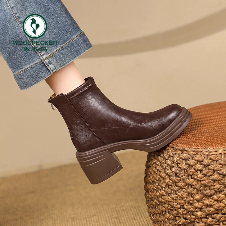 啄木鸟厚底增高2025秋冬新款马丁靴后拉链粗跟复古瘦瘦靴加绒短靴