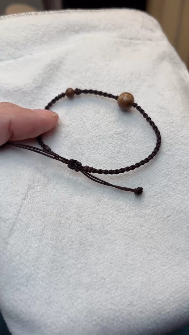 【闪购商品】白玉菩提手串黑编绳 沉