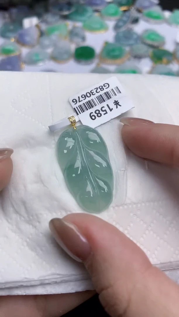 【闪购商品】翡翠颈饰18K金镶嵌天然缅甸翡翠A货