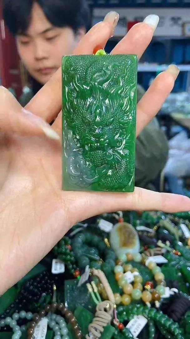 未镶嵌和田玉挂件1