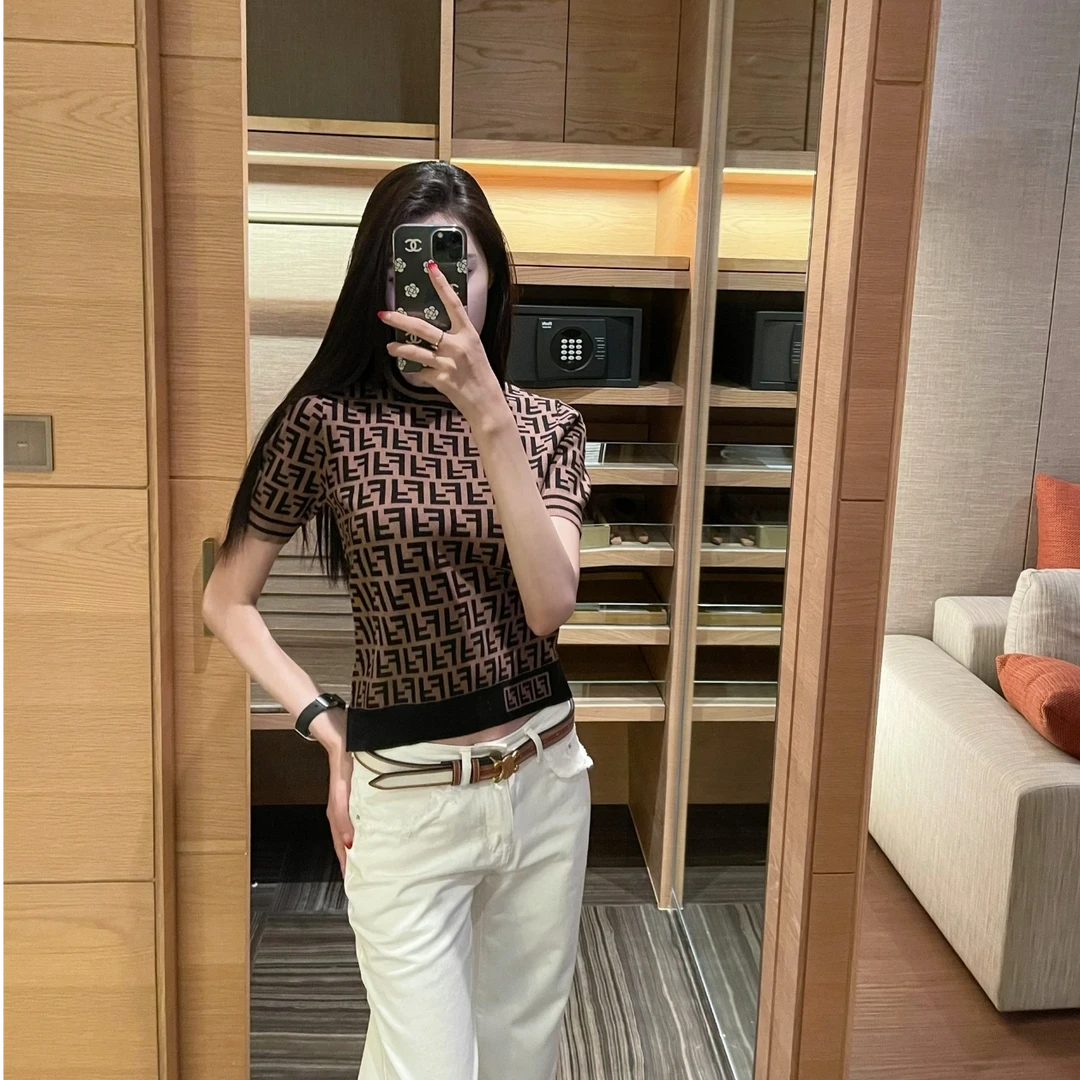 未使用 FENDI/芬迪 满印花针织衫/36/38码/美拉德