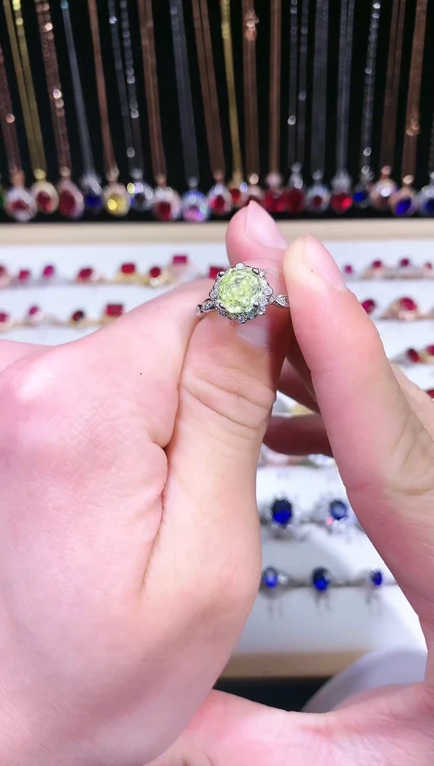 【闪购商品】石榴石（沙弗莱）戒指银S925镶嵌11111