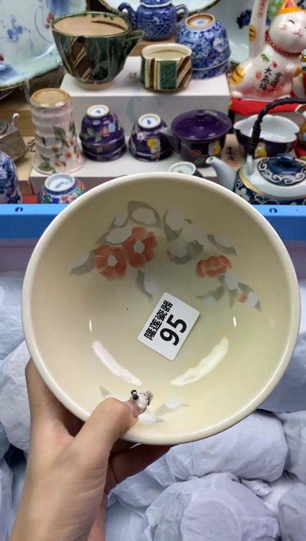 【闪购商品】瓷片隆莲瓷器欢迎大家