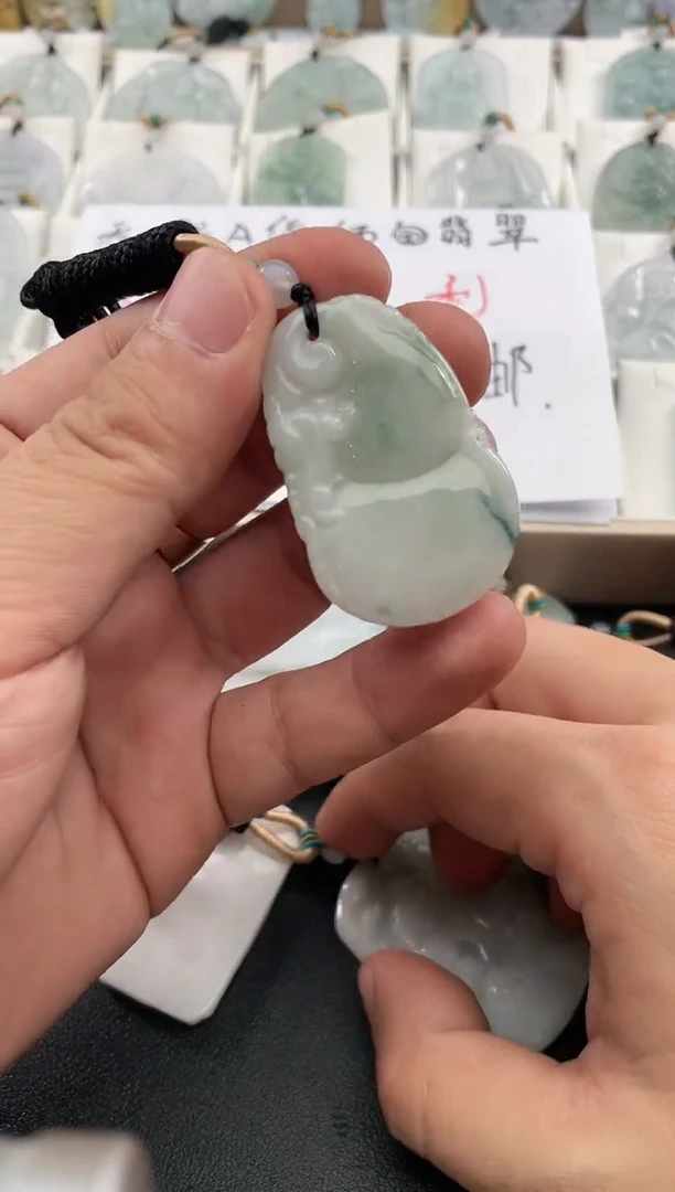 颈饰未镶嵌翡翠26/01/04/28
