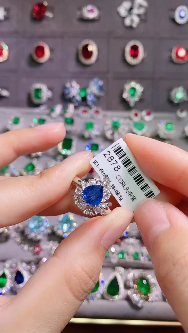 【闪购商品】蓝宝石18K金戒指18K金镶嵌--