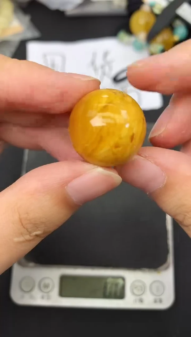 未镶嵌蜜蜡珠宝奇石150