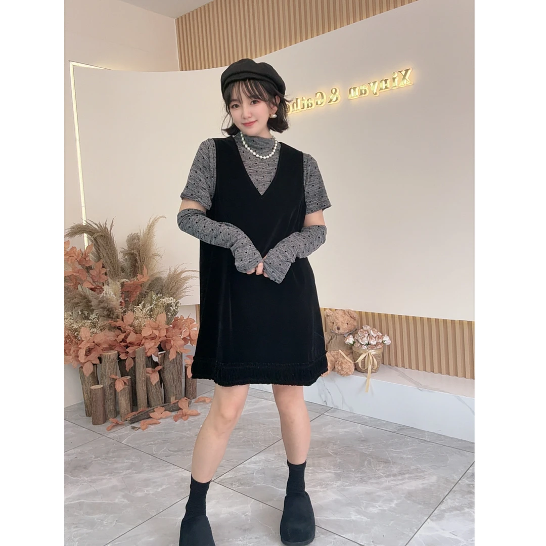 【之霖甄选】2025秋季大码半高领波点打底衫黑色丝绒背心裙两件套装