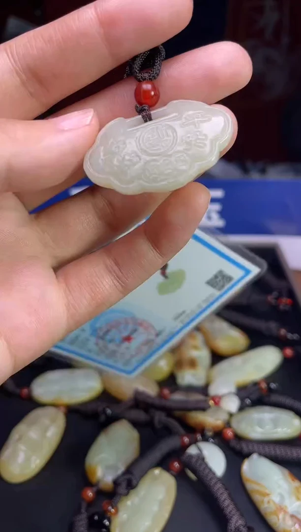 颈饰未镶嵌和田玉123