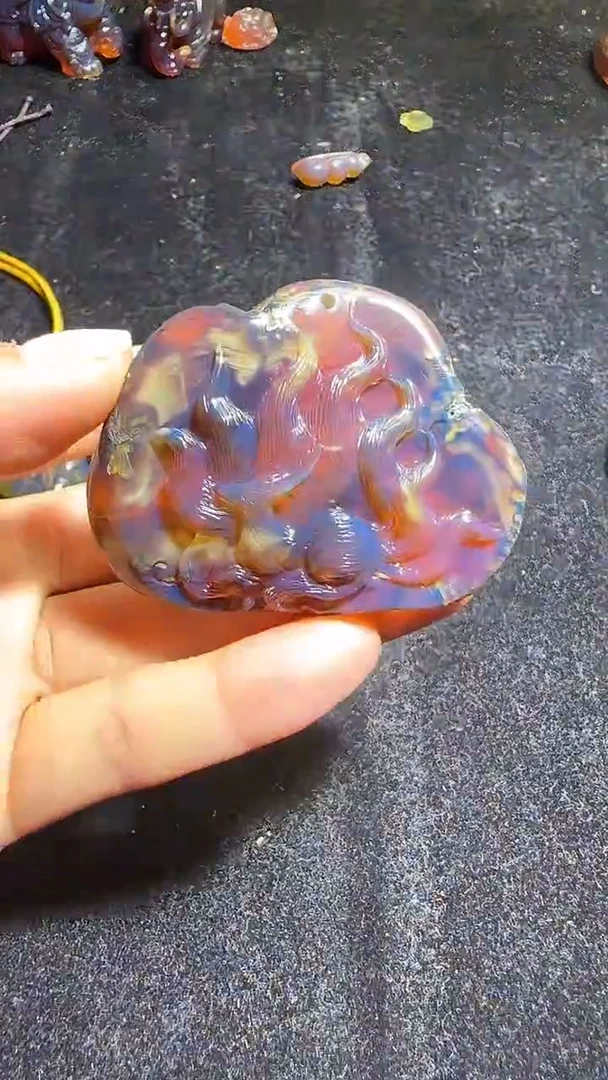 琥珀颈饰未镶嵌20