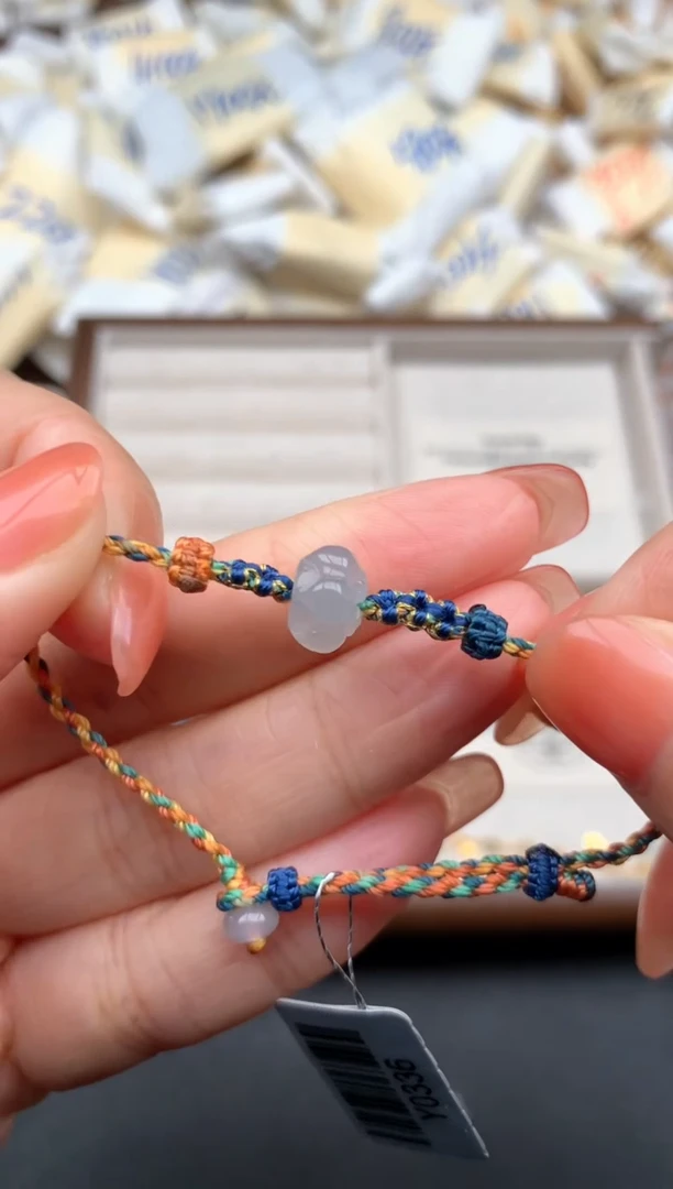 未镶嵌挂件翡翠1