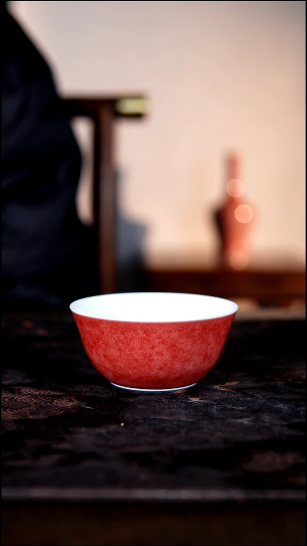 瓶白泥豇豆红陶瓷