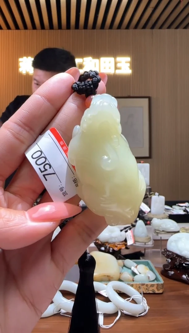 颈饰未镶嵌和田玉0