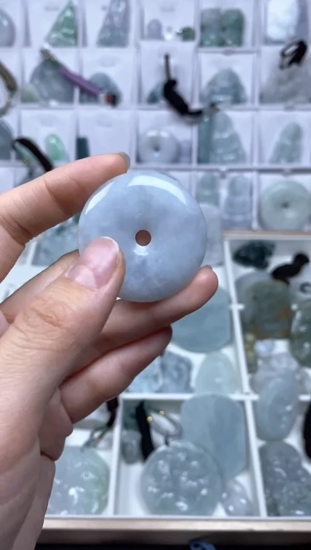 【闪购商品】翡翠颈饰未镶嵌平安扣