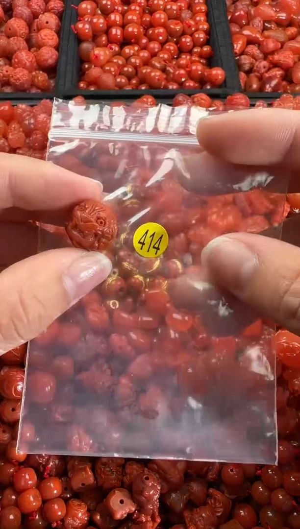 【闪购商品】南红玛瑙颈饰未镶嵌1
