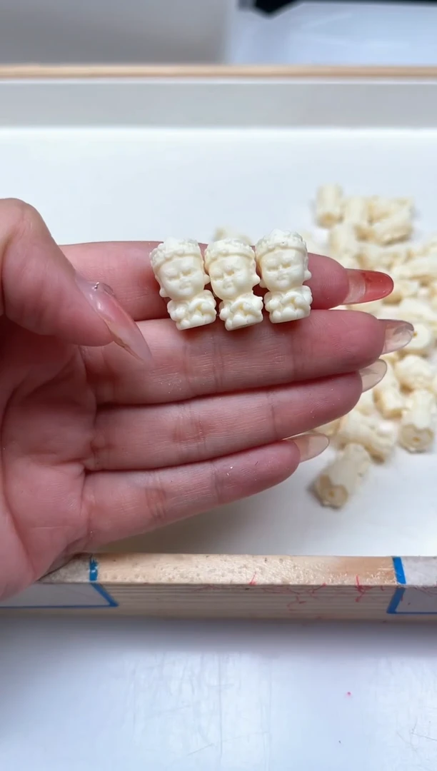 菩提无事牌A1713 牙牙白 大黑天3个8.8元