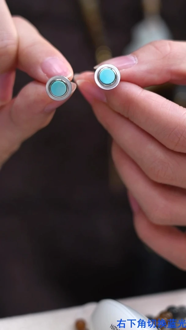 未镶嵌绿松石耳饰绿松耳饰