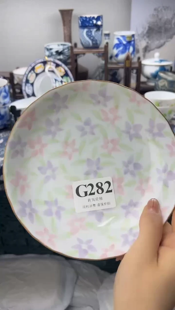 瓷片妮     G282