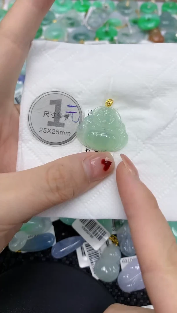 翡翠18K金镶嵌颈饰11111111
