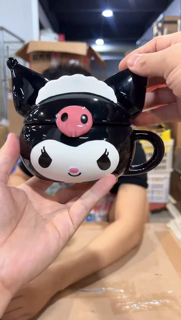 瓷片库洛米女仆带盖杯