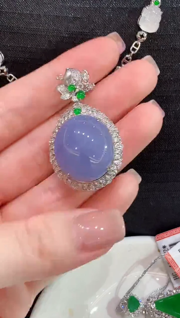 吊坠(不含链)18K金镶嵌翡翠WXY多样性发其一