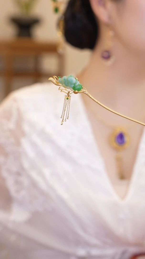 【闪购商品】翡翠挂件18K金镶嵌莲花发簪ZS