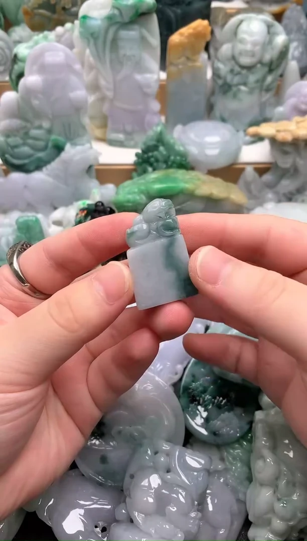吊坠(不含链)未镶嵌翡翠1