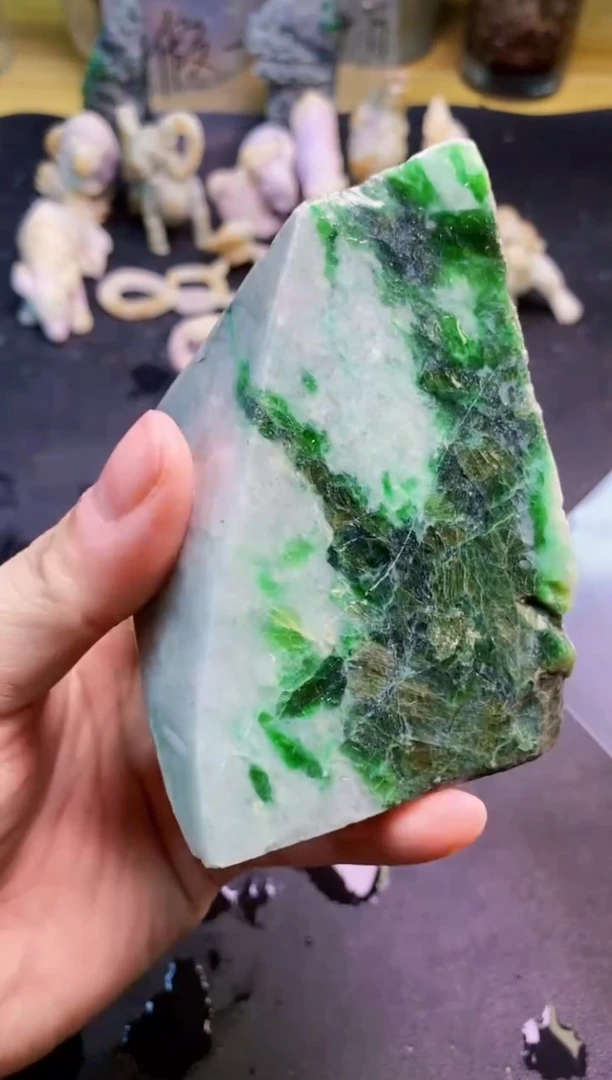 翡翠未镶嵌颈饰天然翡翠062