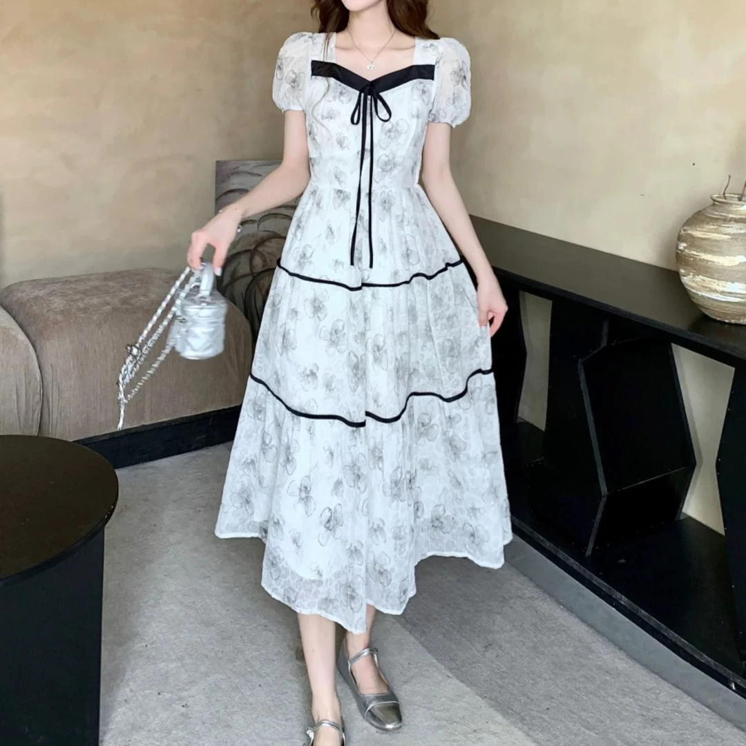 L057方领碎花名媛显瘦收腰连衣裙夏季温柔仙女风初恋