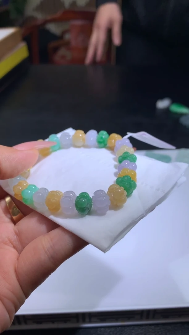 未镶嵌定制翡翠戏****）翡翠