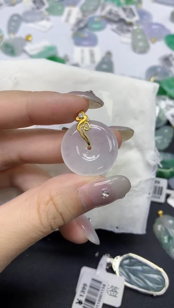 颈饰18K金镶嵌翡翠天然缅甸翡翠A货百元以上9元证书费自理